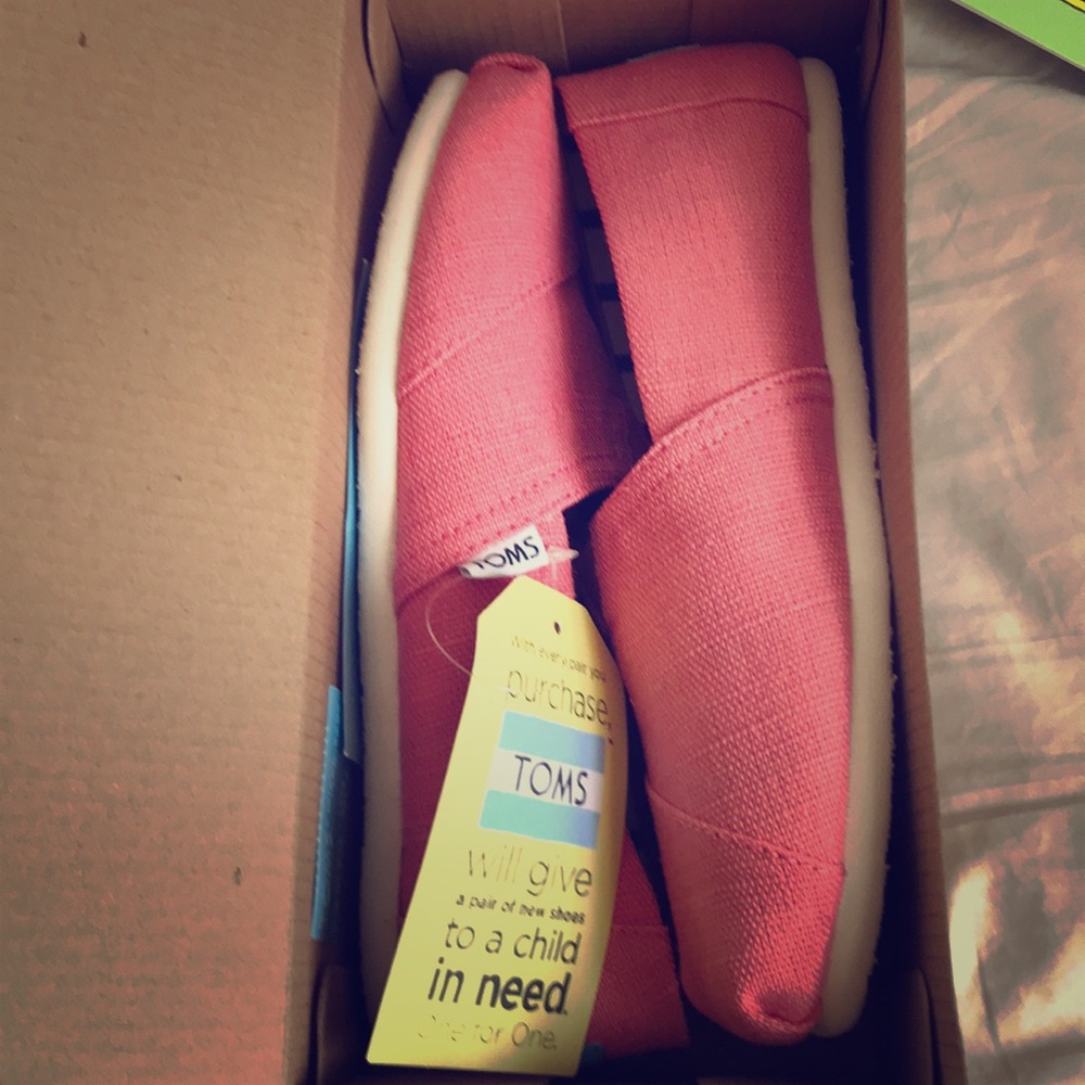 New Toms Classic Cactus Flower Heritage Canvas